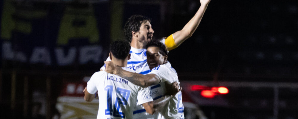 Do que o Cruzeiro precisa para ir à final do Mineiro?