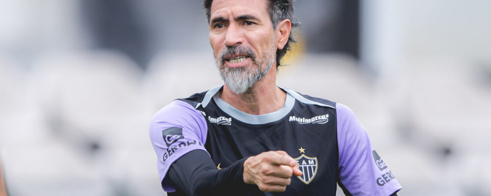 Domínguez aponta caminho para evolução defensiva no Atlético