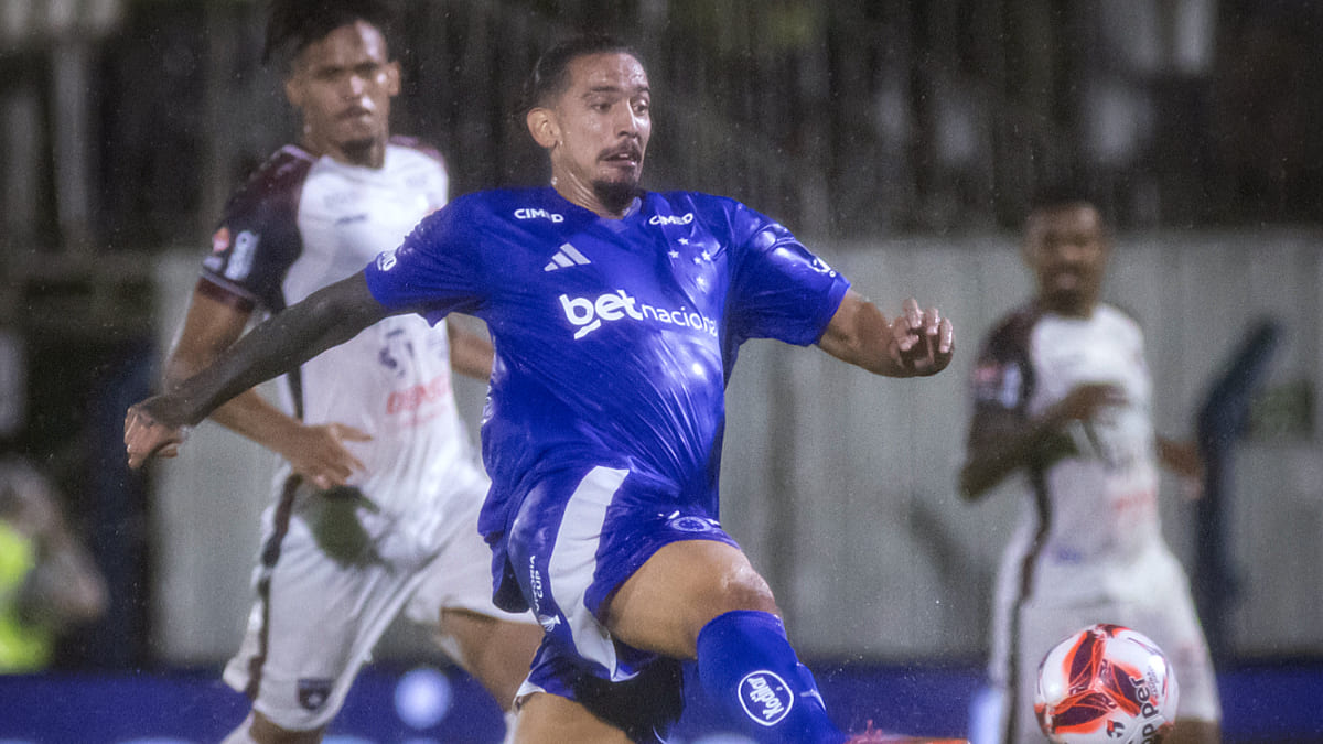 Chico da Costa, atacante do Cruzeiro, durante vitória por 1 a 0 sobre o Betim, pela sexta rodada do Mineiro 2026 (foto: Gustavo Aleixo/Cruzeiro)