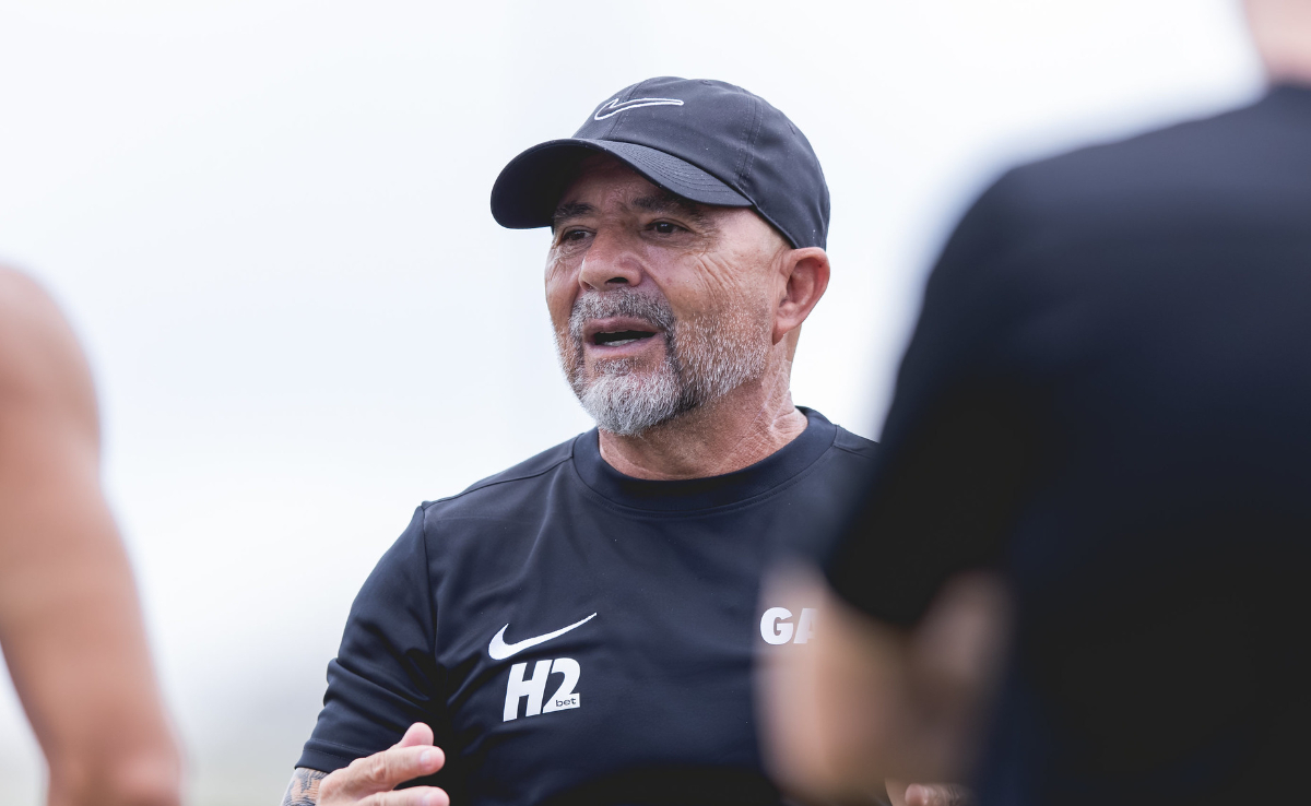 Jorge Sampaoli durante treinamento do Atlético na Cidade do Galo (13/1/2025) (foto: Pedro Souza/Atlético)