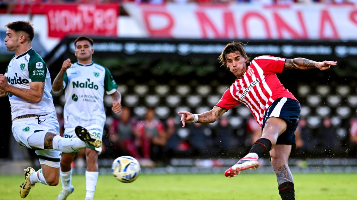 Estudiantes venceu o Sarmiento em despedida de Domínguez (foto: Divulgação/Estudiantes)