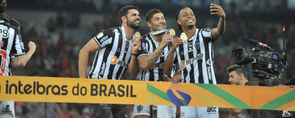 Ex-Atlético e seleção anuncia aposentadoria: ‘Minha gana de jogar acabou’