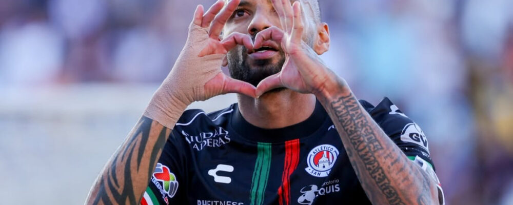 Ex-Atlético se reergue e brilha no México após passagem ruim no Brasil