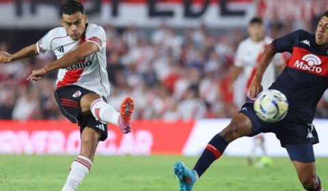 Ex-Atlético tem noite trágica em goleada sofrida pelo River Plate