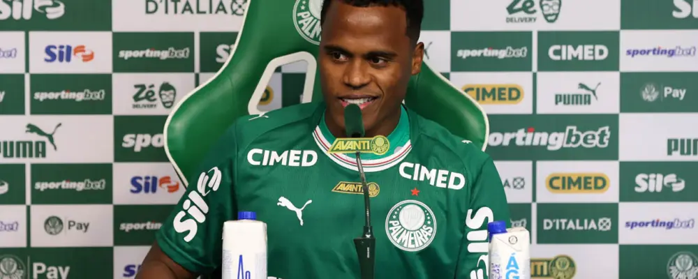 Ex-Fluminense, Arias explica escolha pelo Palmeiras: “Voltar a ser campeão”