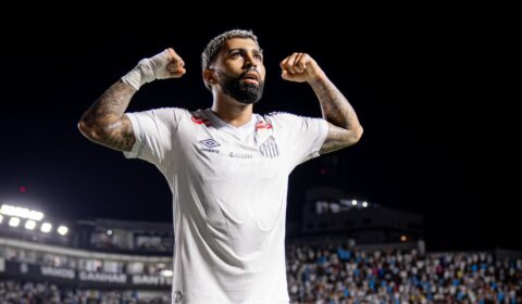 Gabigol brilha, Santos faz 6 na volta de Neymar e avança no Paulista