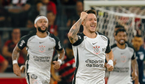 Garro quebra jejum e Corinthians bate Athletico-PR fora de casa pelo Brasileirão