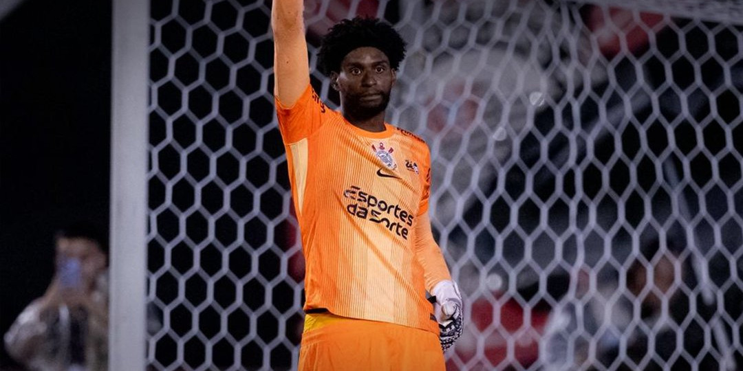 Hugo Souza comemora classificação do Corinthians à semifinal do Paulistão (foto: Reprodução/Corinthians)