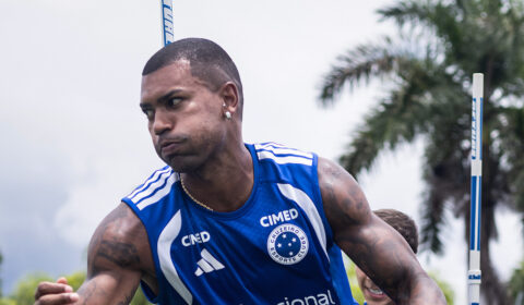 Jogador do Cruzeiro pode voltar a atuar após dois meses afastado dos gramados