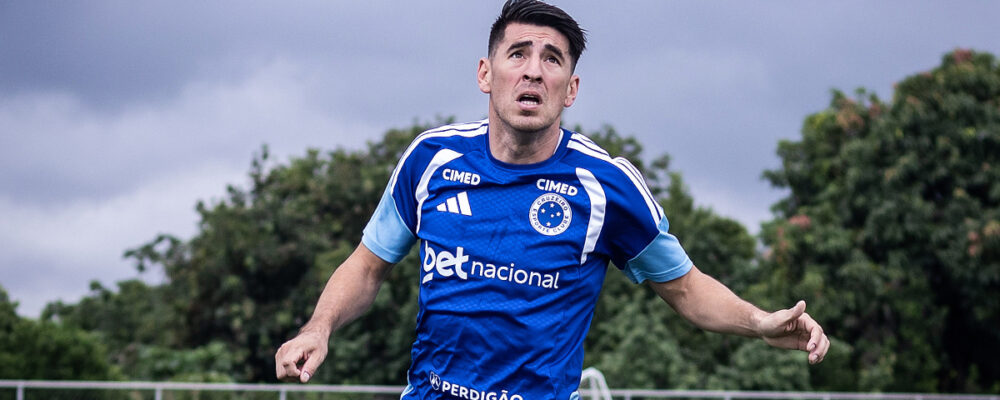 Jogador do Cruzeiro revela emoção em retorno: ‘Senti como se fosse minha estreia’