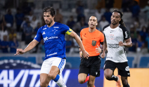 Jogador do Cruzeiro se incomoda com ‘golpe’ em empate: ‘Treinamos muito’
