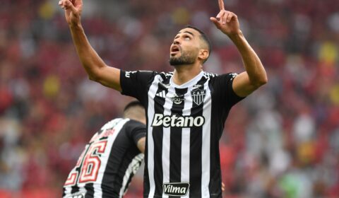 Kardec cita resultado do Galo que ‘castigou’ e elogia ex-Cruzeiro: ‘Maluco é pica’