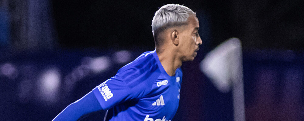 Matheus Pereira celebra vitória do Cruzeiro: ‘Não desacreditamos nem um minuto’