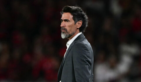 Novo técnico do Atlético está atrás só de um treinador em ranking de títulos no século 21