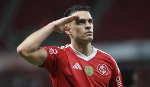 Paquetá erra, e Borré faz belo gol em Flamengo x Internacional