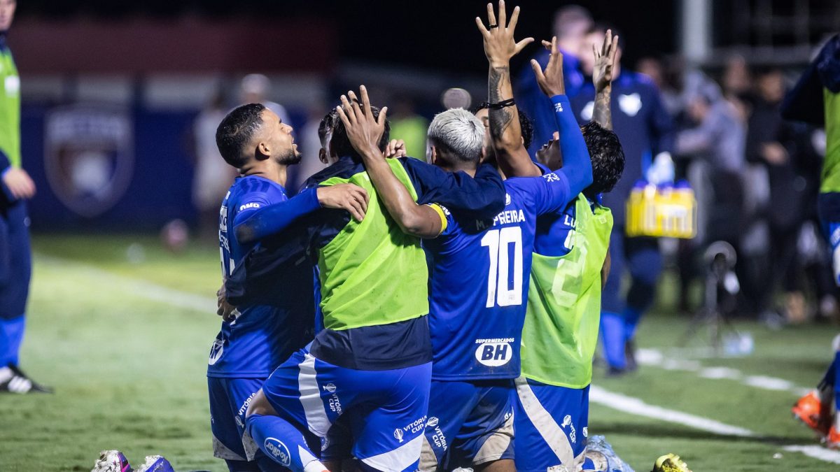Jogadores do Cruzeiro em partida pelo Campeonato Mineiro (foto: Gustavo Aleixo/Cruzeiro)