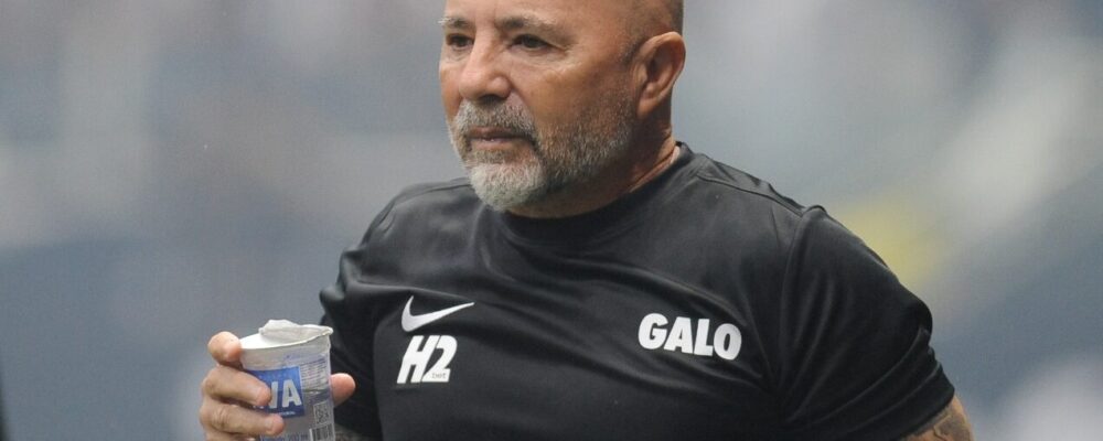 Sampaoli quebra silêncio e manda recado à torcida do Atlético