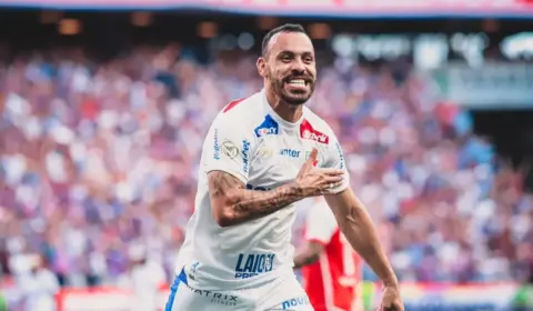 Santos anuncia contratação de jogador que já foi ligado ao Atlético