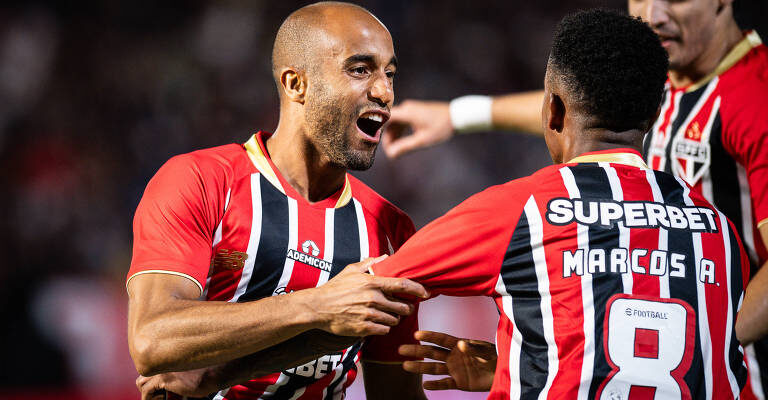 São Paulo vence Bragantino e vai à semifinal do Paulista