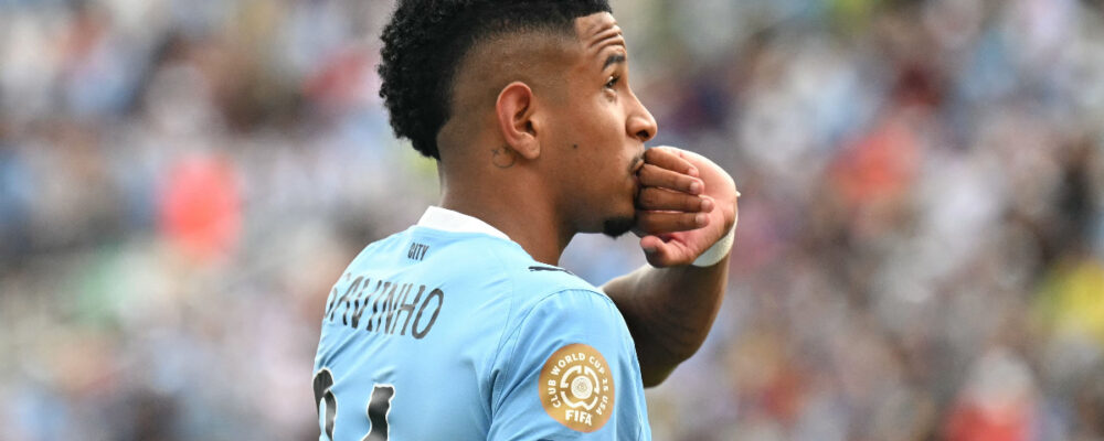 Savinho ‘crava’ volta futura ao Atlético em interação com ex-presidente da Galoucura