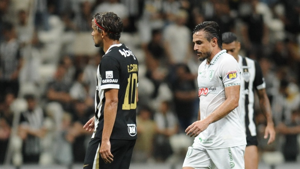Reencontro entre Willian Bigode e Gustavo Scarpa em Atlético x América (foto: Alexandre Guzanshe/EM/D.A Press)