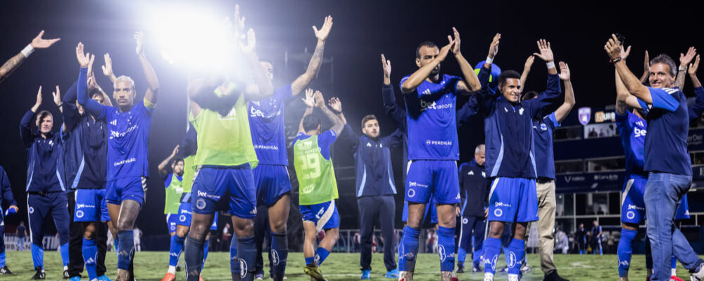 Tite exalta jogador do Cruzeiro e avisa: ‘Brigando pela titularidade’ 