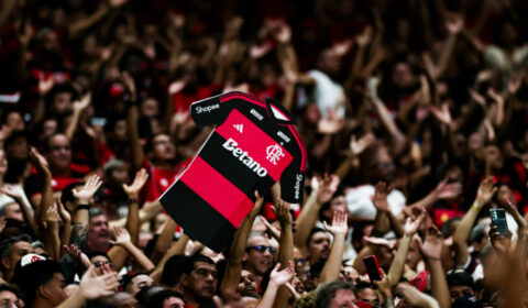 Torcedores do Flamengo se revoltam e cobram jogadores: ‘Tem que ter disposição’