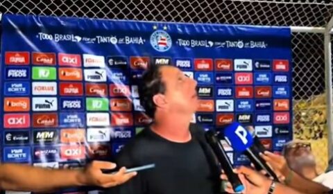 Torre desaba durante entrevista coletiva de Rogério Ceni