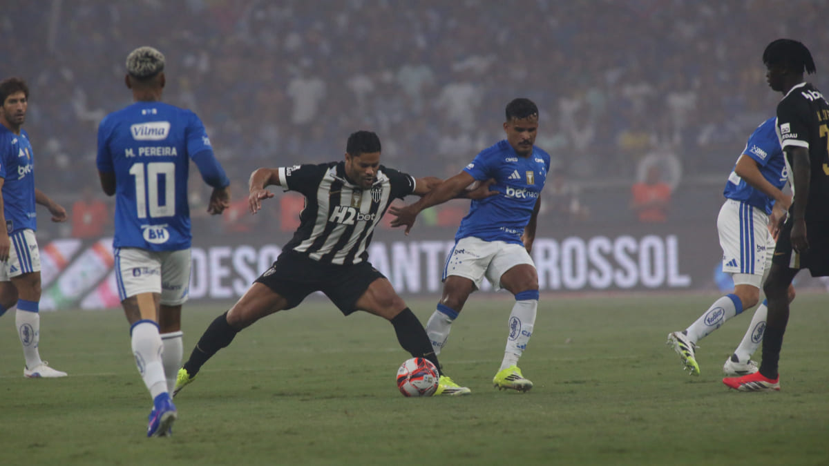 Cruzeiro e Atlético disputam a final do Mineiro 2026 - (foto: Edesio Ferreira/EM/D.A Press) Cruzeiro e Atlético disputam a final do Mineiro 2026 - (foto: Edesio Ferreira/EM/D.A Press)