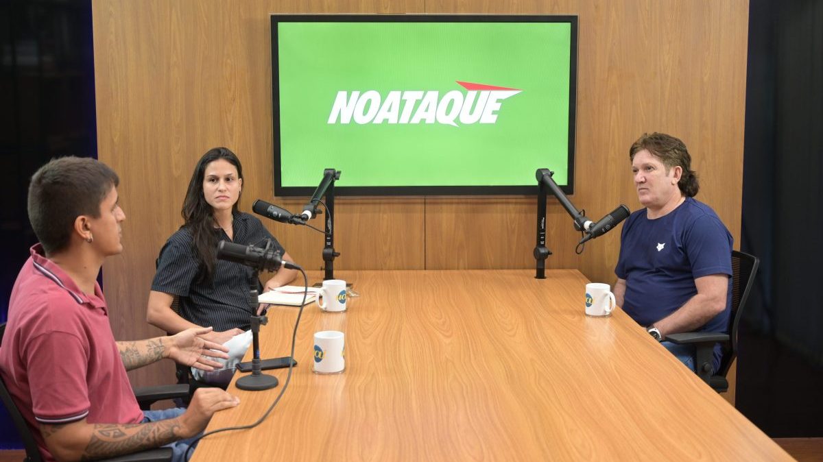 Roberto Gaúcho, ídolo do Cruzeiro, em entrevista aos jornalistas Rafael Arruda e Sofia Cunha, do No Ataque - (foto: Leandro Couri/EM D.A Press)