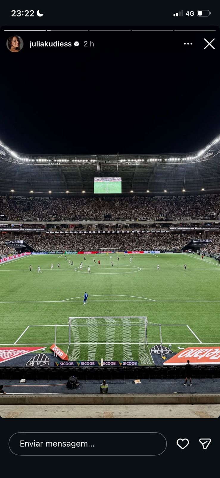 Fotos publicadas por Júlia Kudiess na visita à Arena MRV para assistir a Atlético x São Paulo
