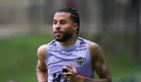 Alexsander é liberado pelo DM e vira opção para Domínguez no Atlético