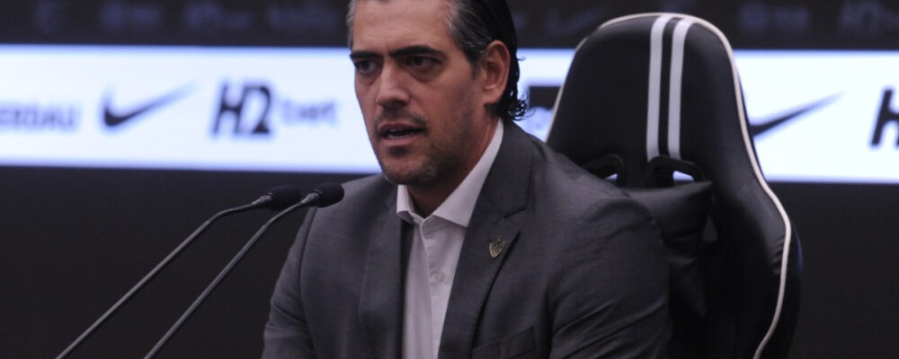 Ao vivo: assista à coletiva de Paulo Bracks, chefe de futebol do Atlético