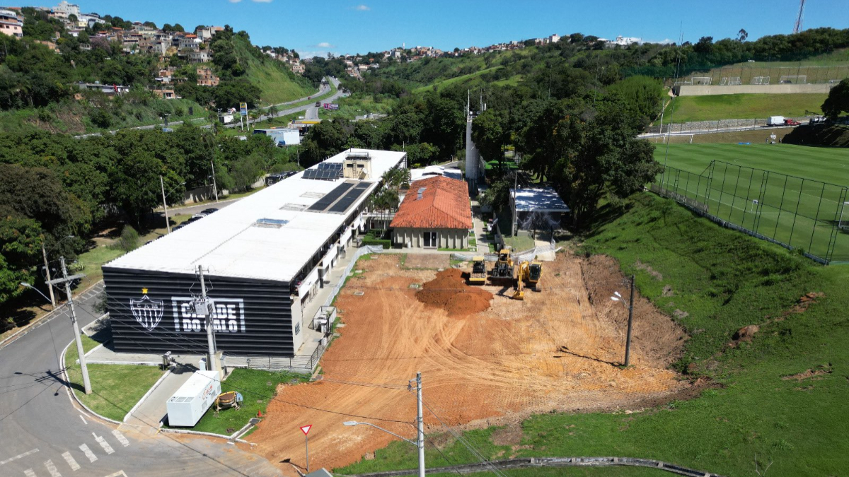 Atlético anuncia nova etapa em obra do prédio da base no CT; veja fotos