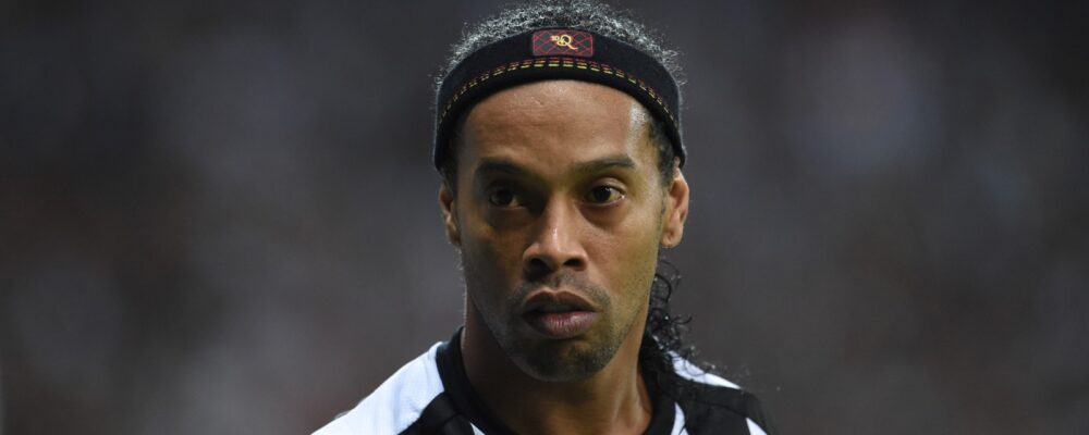 Atlético celebra aniversário de Ronaldinho Gaúcho: ‘Um dos nossos’