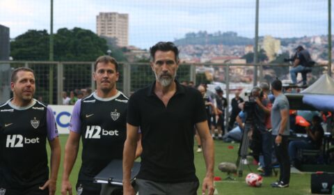 Atlético em busca de reforços? Domínguez repete discurso sobre contratações