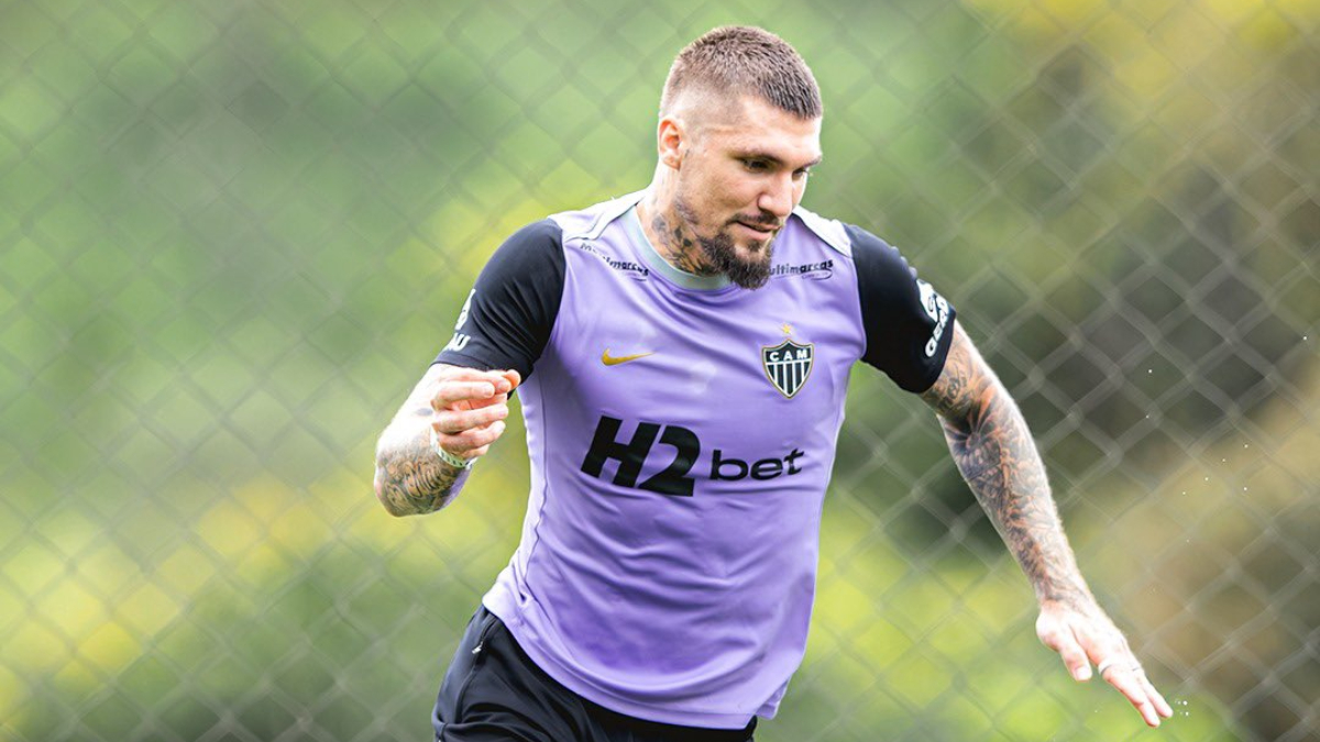 Lyanco em treino na Cidade do Galo (foto: Pedro Souza/Atlético)