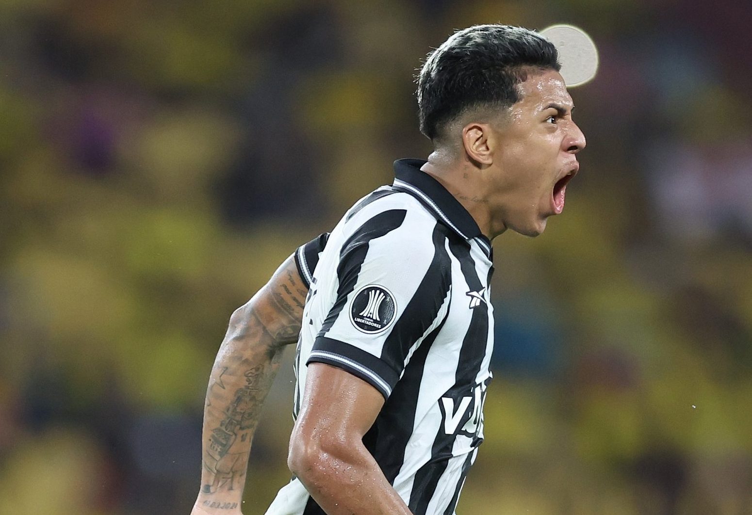 Matheus Martins comemora gol do Botafogo contra o Barcelona-EQU (foto: Vítor Silva/Botafogo)