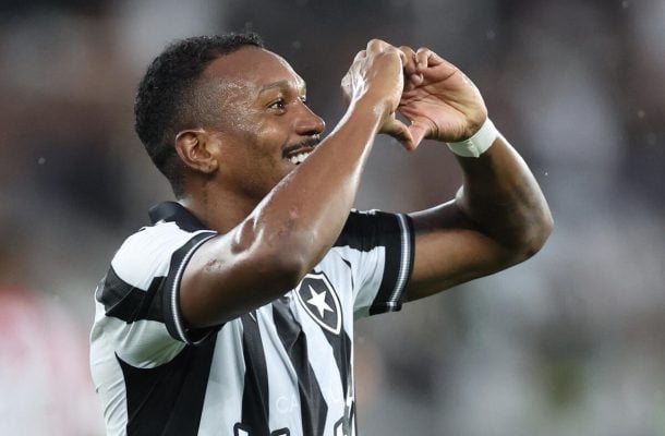 Botafogo cria vantagem, sofre susto, porém confirma a conquista da Taça Rio