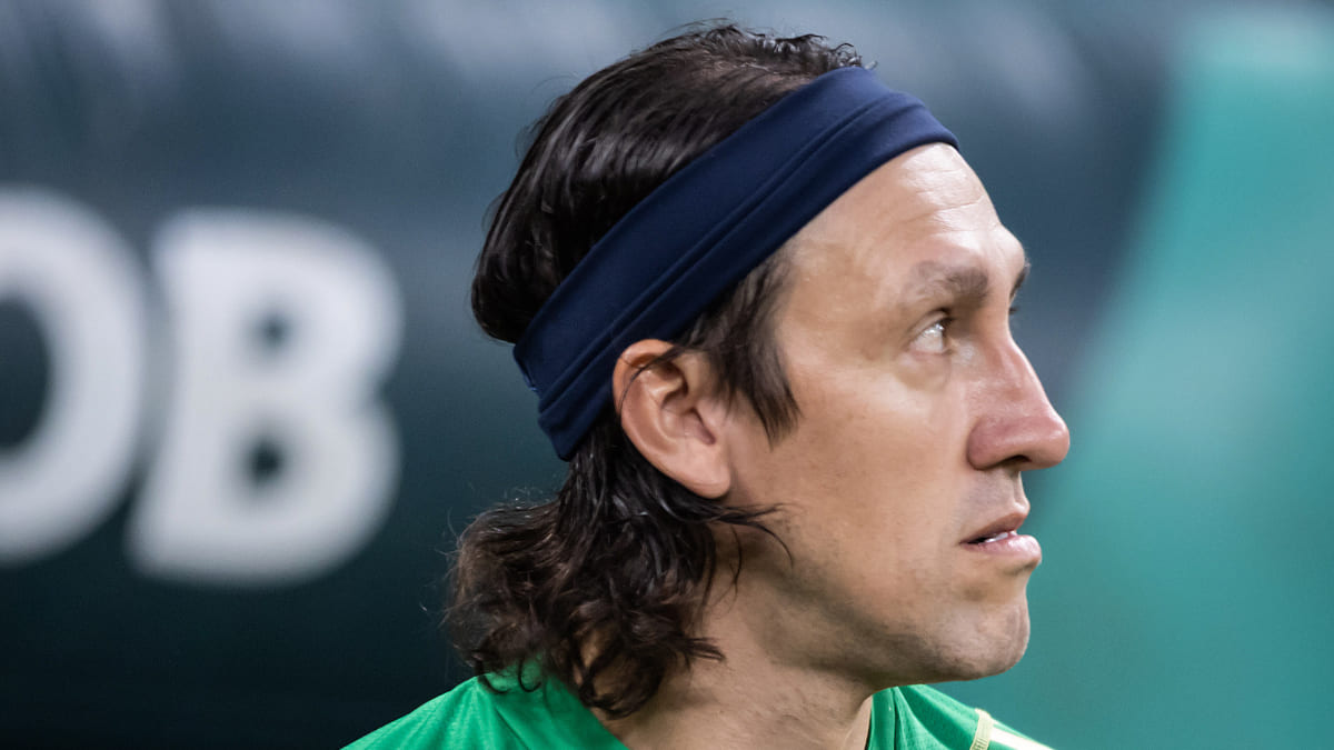 Cássio passará por cirurgia no joelho e vira desfalque do Cruzeiro