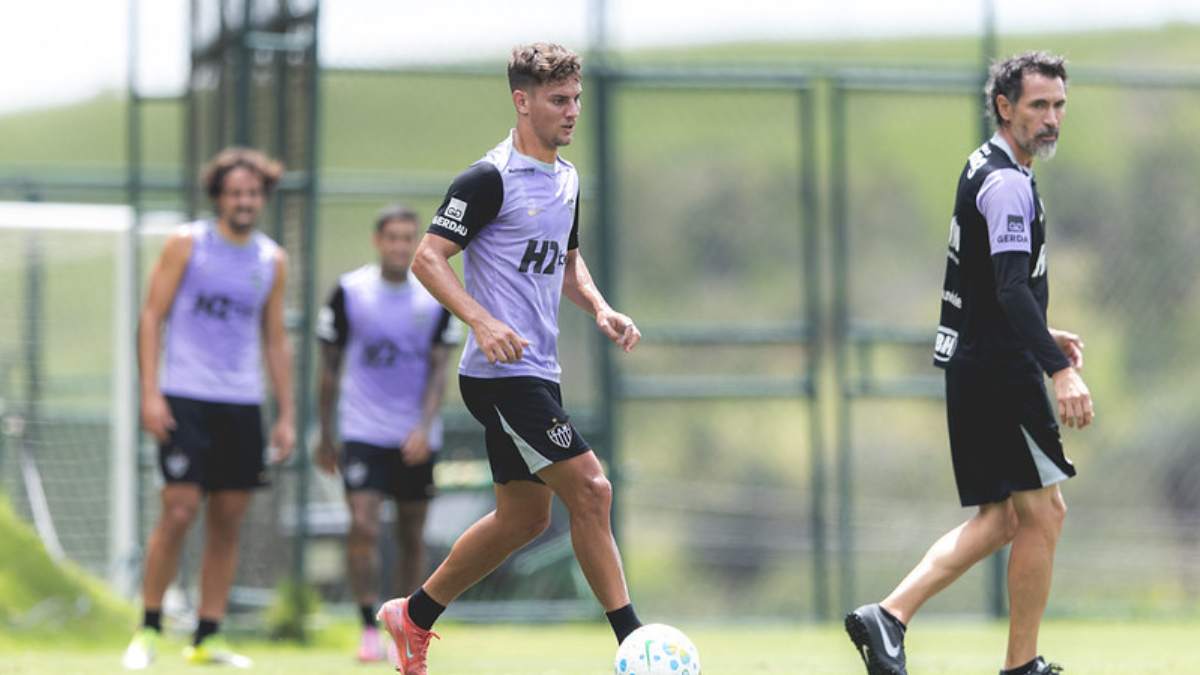 Com baixa de última hora, Atlético divulga relacionados para jogo contra o Vitória