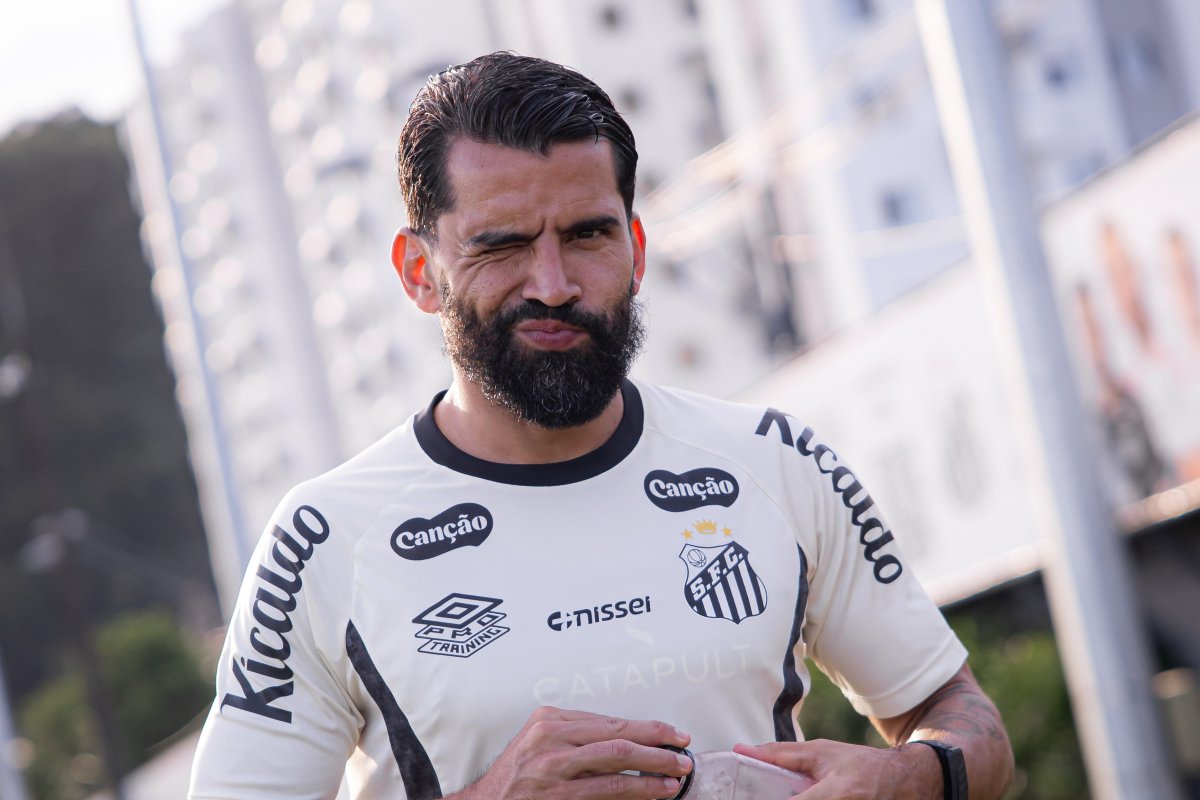 Com novidade, Santos fecha preparação para duelo com Cruzeiro