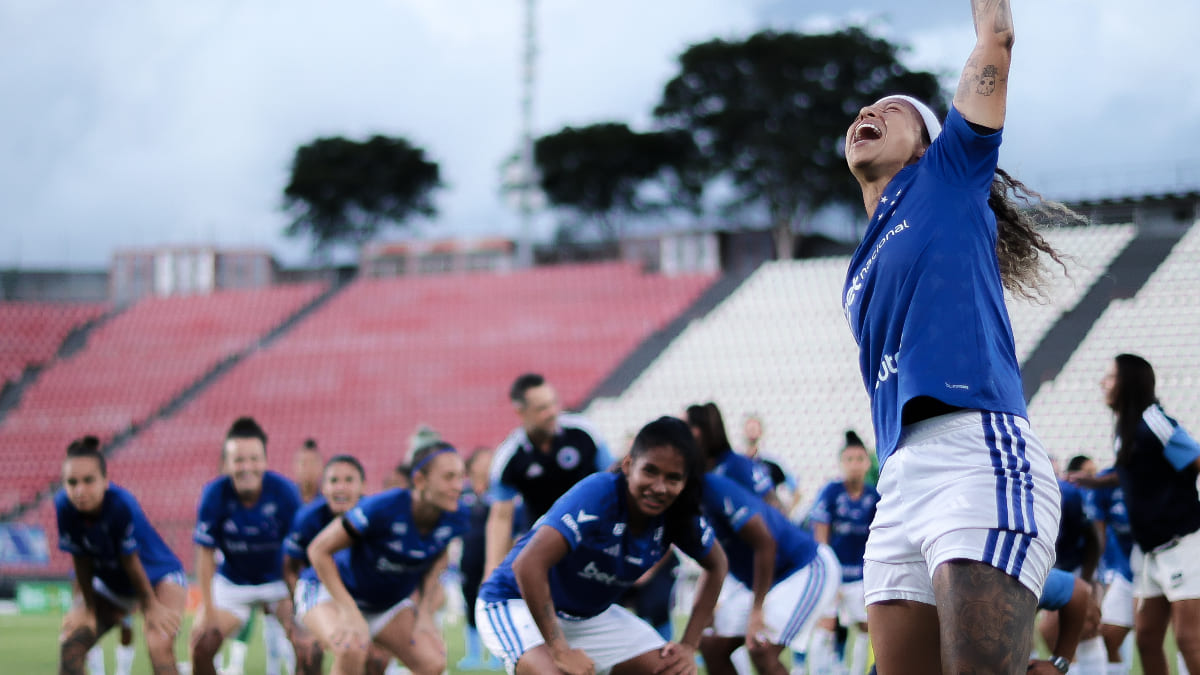Cruzeiro assume a vice-liderança do Brasileiro e mantém Atlético próximo do Z2