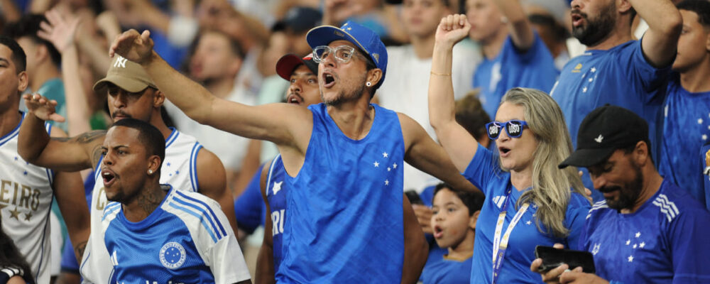 Cruzeiro disponibiliza mais ingressos e espera Mineirão lotado contra o Santos