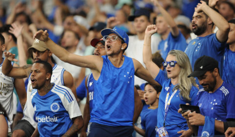 Cruzeiro disponibiliza mais ingressos e espera Mineirão lotado contra o Santos