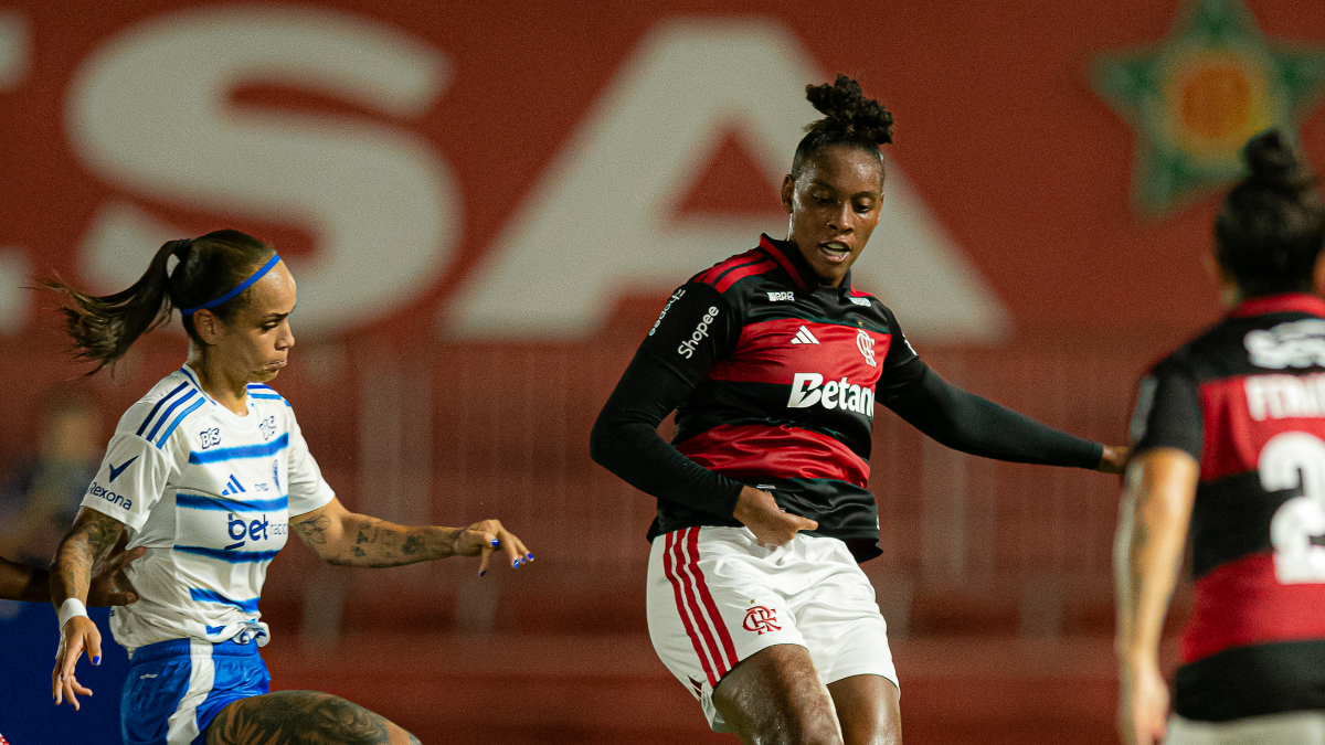 Cruzeiro e Flamengo empatam e perdem chance de dormir na liderença do Brasileirão Feminino