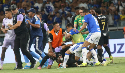 Cruzeiro x Atlético: Hulk se desculpa, mas revela momento em que ‘entrou na briga’