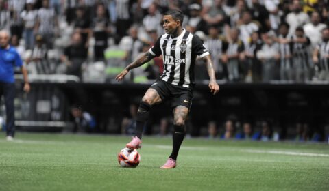 Dirigente do Palmeiras expõe bastidores e questiona transparência de Dudu, do Atlético