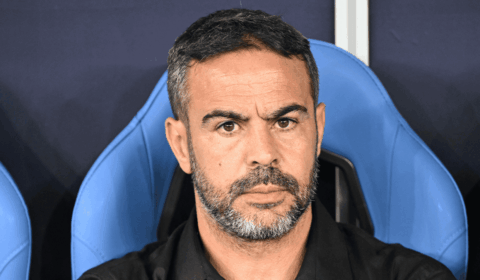 Despedida? Em negociação com Cruzeiro, Artur Jorge vence jogo no Catar