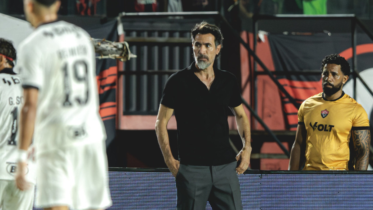 Domínguez fala em ‘desespero’ e critica Atlético após gol: ‘Corremos para qualquer lado’